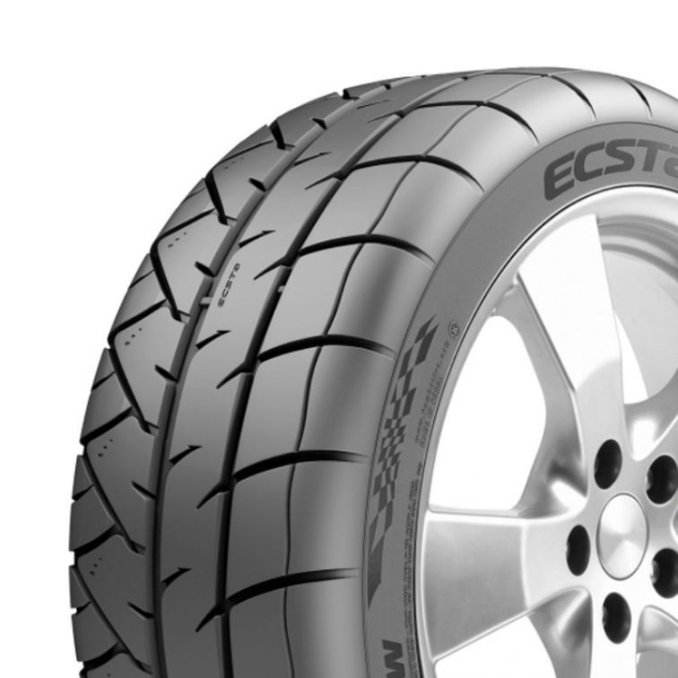Kumho Ecsta V720 Ultra High Performance