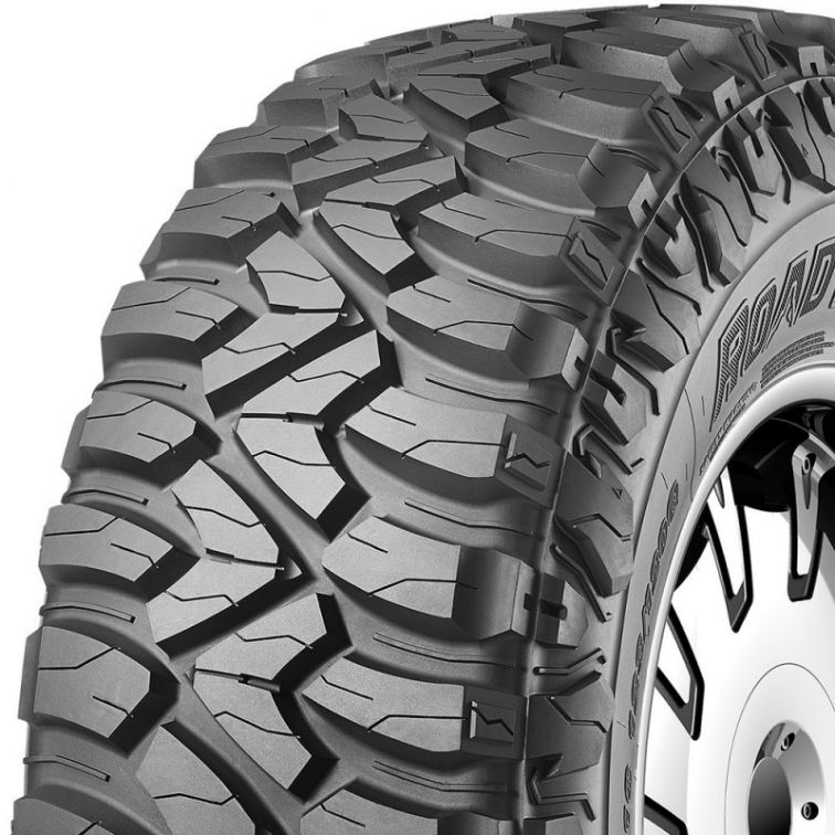 Kumho Road Venture MT71 Mud Terrain