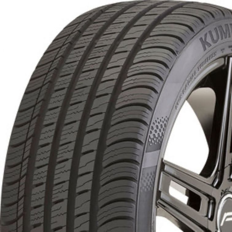 Kumho Solus TA71 Premium Touring